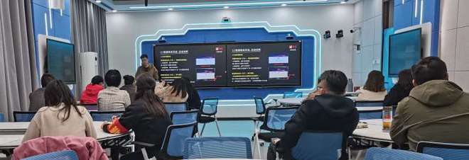 技術(shù)賦能 智慧樂(lè)教——北京市密云區(qū)職業(yè)學(xué)校開(kāi)展智慧教室互動(dòng)教學(xué)終端使用培訓(xùn)